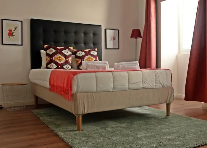 Stone House 게스트하우스 Ponta Delgada