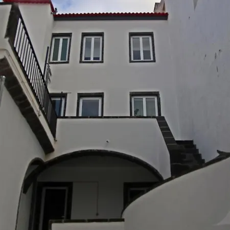 בית הארחה Stone House *