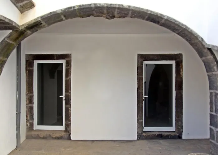 Stone House Gæstehus